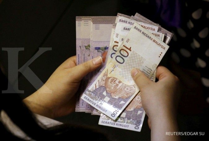 Bank sentral Malaysia memangkas suku bunga acuan demi mengurangi efek virus corona