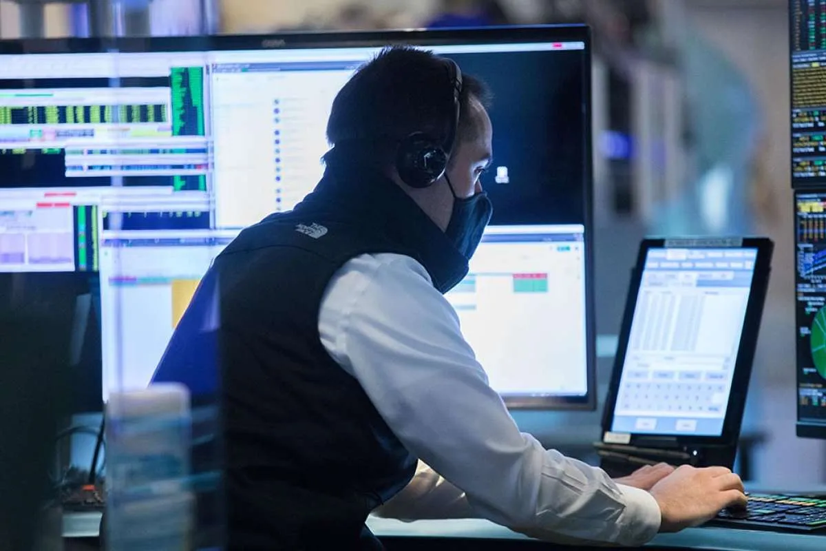 Wall Street melanjutkan pendakian mendekati level tertinggi