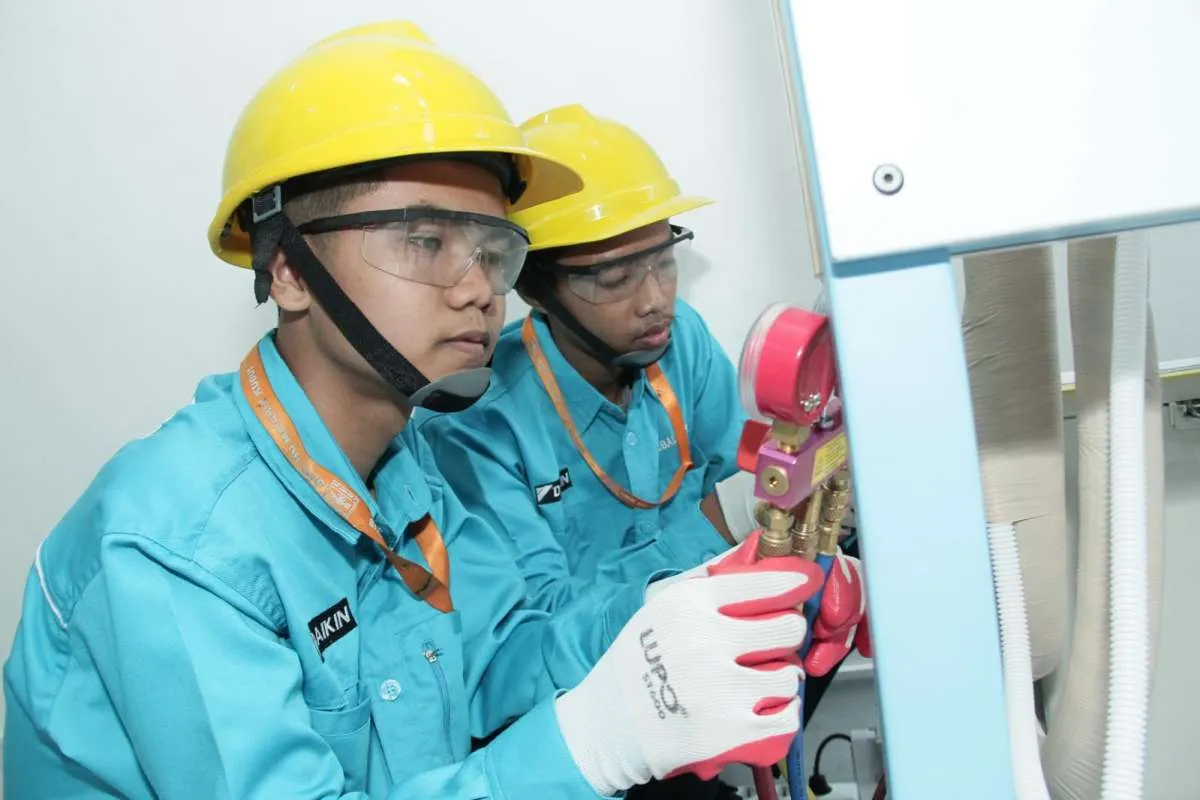 Daikin Meresmikan Pusat Keunggulan di SMK NU Ma'arif Kudus