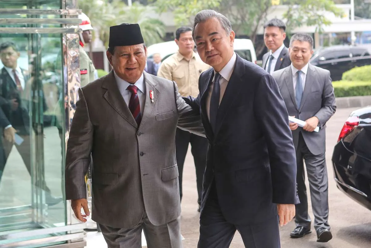 Menhan Prabowo Subianto Terima Kunjungan Menlu China, Bahas Kerja Sama Pertahanan