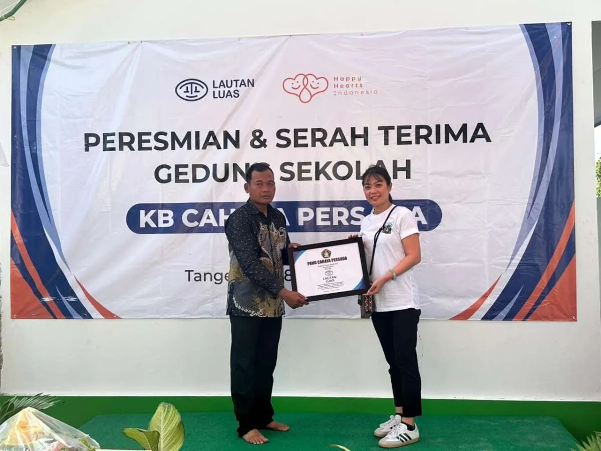 Lautan Luas Kembali Bangun Sekolah Ramah Lingkungan dari 2,2 Ton Sampah Plastik