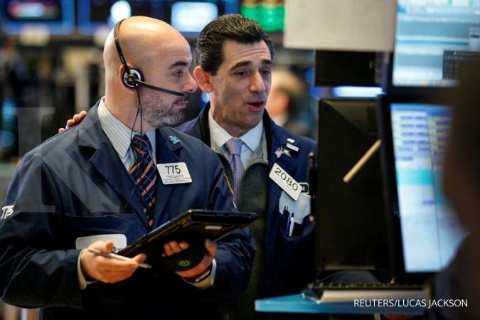 Dow Jones naik tipis terombang-ambing sentimen laporan keuangan dan perang dagang