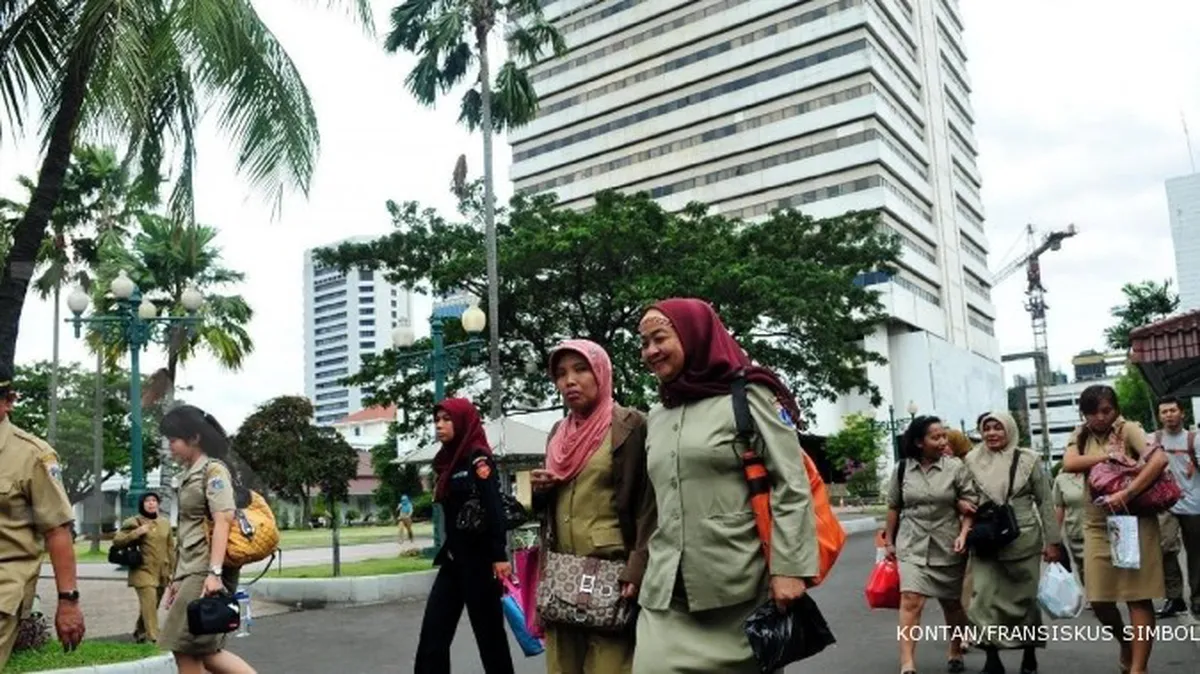 Setelah remunerasi, usia pensiun PNS diperpanjang