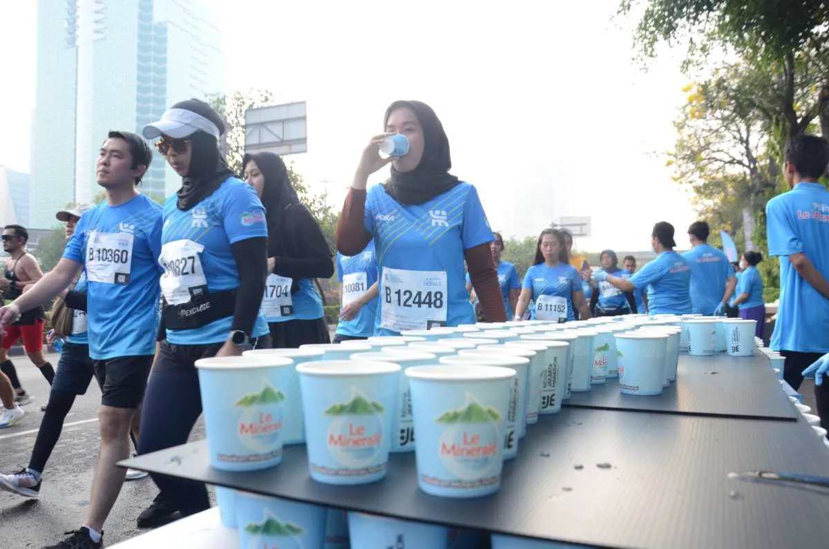 Le Minerale Memenuhi Standar Hydration Marathon Internasional