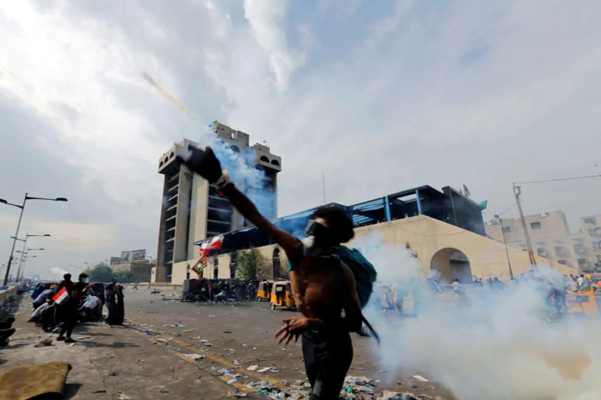 Kedutaan besar di Irak diserang, AS kirim marinir tambahan
