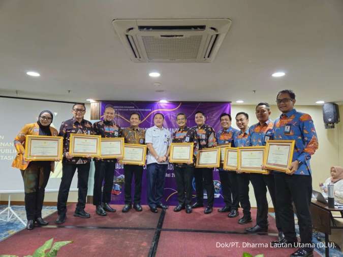 PT Dharma Lautan Utama Kembali Terima Penghargaan Layanan Prima Utama 2024