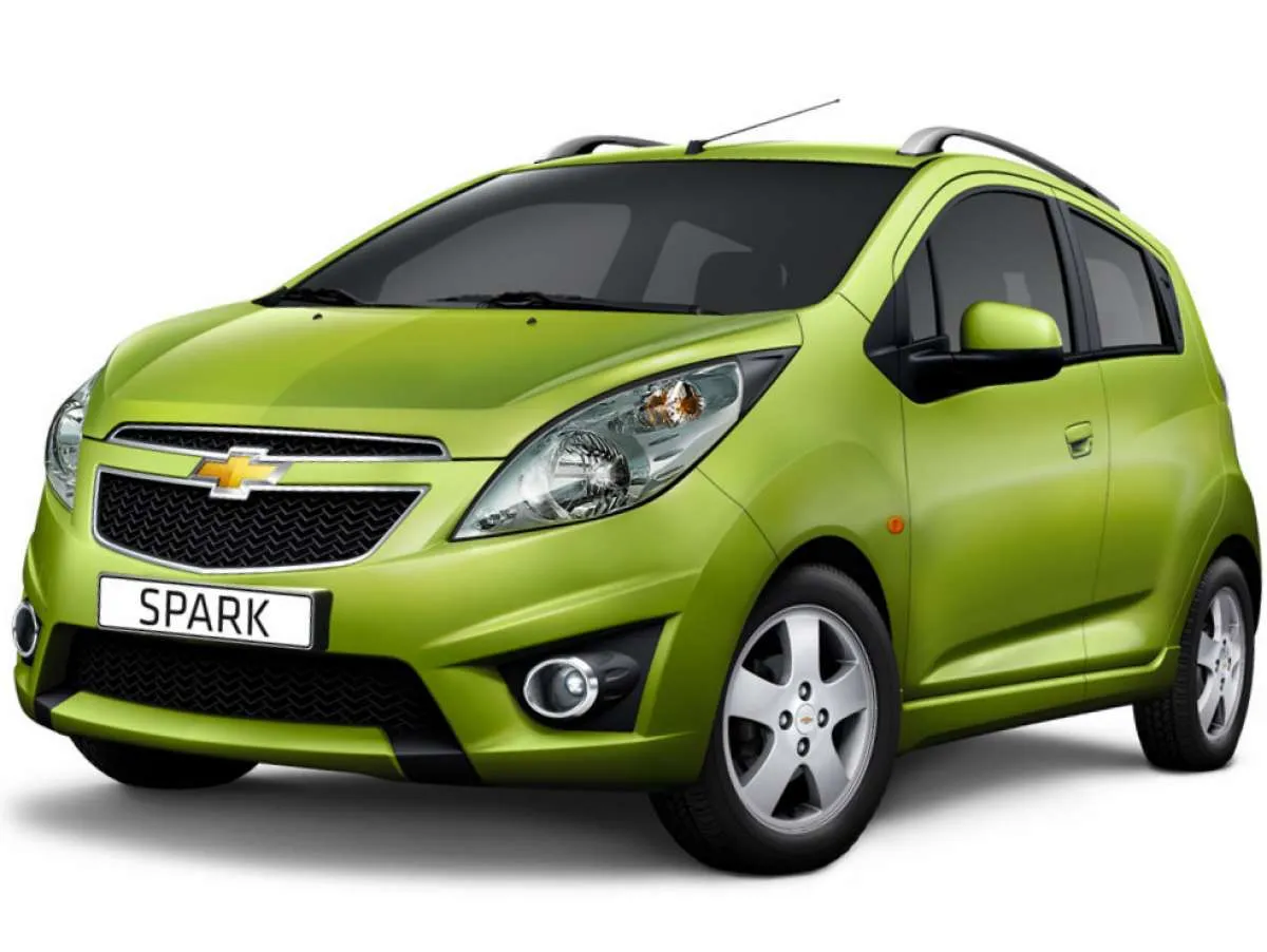 Pilihan LCGC kian murah, cek harga mobil bekas Chevrolet Spark tahun segini