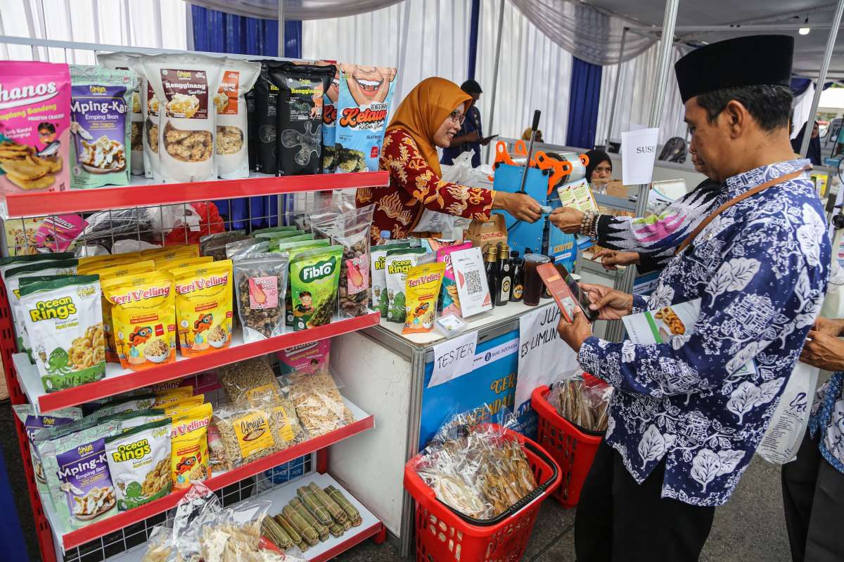 Bunga KUR Dipatok Flat 6% Mulai 2026, UMKM Bisa Ajukan KUR Tanpa Batas