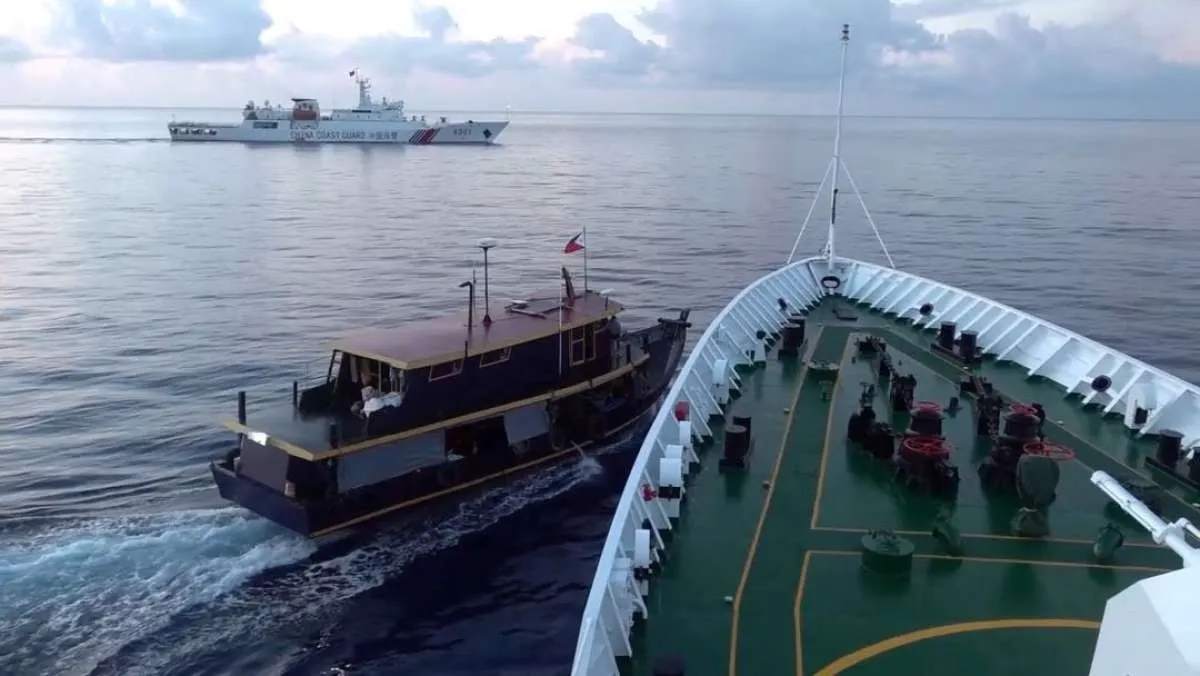 Kapal China Kejar Kapal Filipina di Laut China Selatan, AS Mengawasi dari Udara 