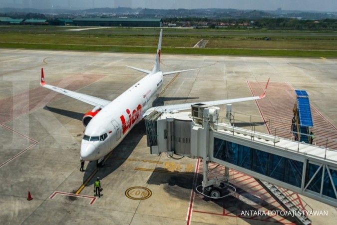 Lion Air membenarkan sayap pesawatnya di bandara Fatmawati tabrak tiang lampu