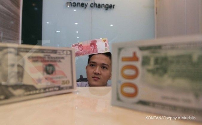 Mengukur otot rupiah atas dollar AS & Singapura