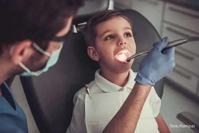 Anak Takut ke Dokter Gigi? Ini 5 Cara Mengajak Anak Agar Mau ke Dokter Gigi