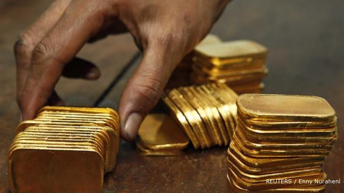 Spekulasi kebijakan moneter dongkrak harga emas