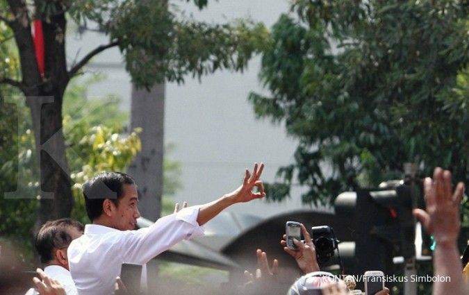 Malam pertama, Jokowi sibuk memilih calon menteri