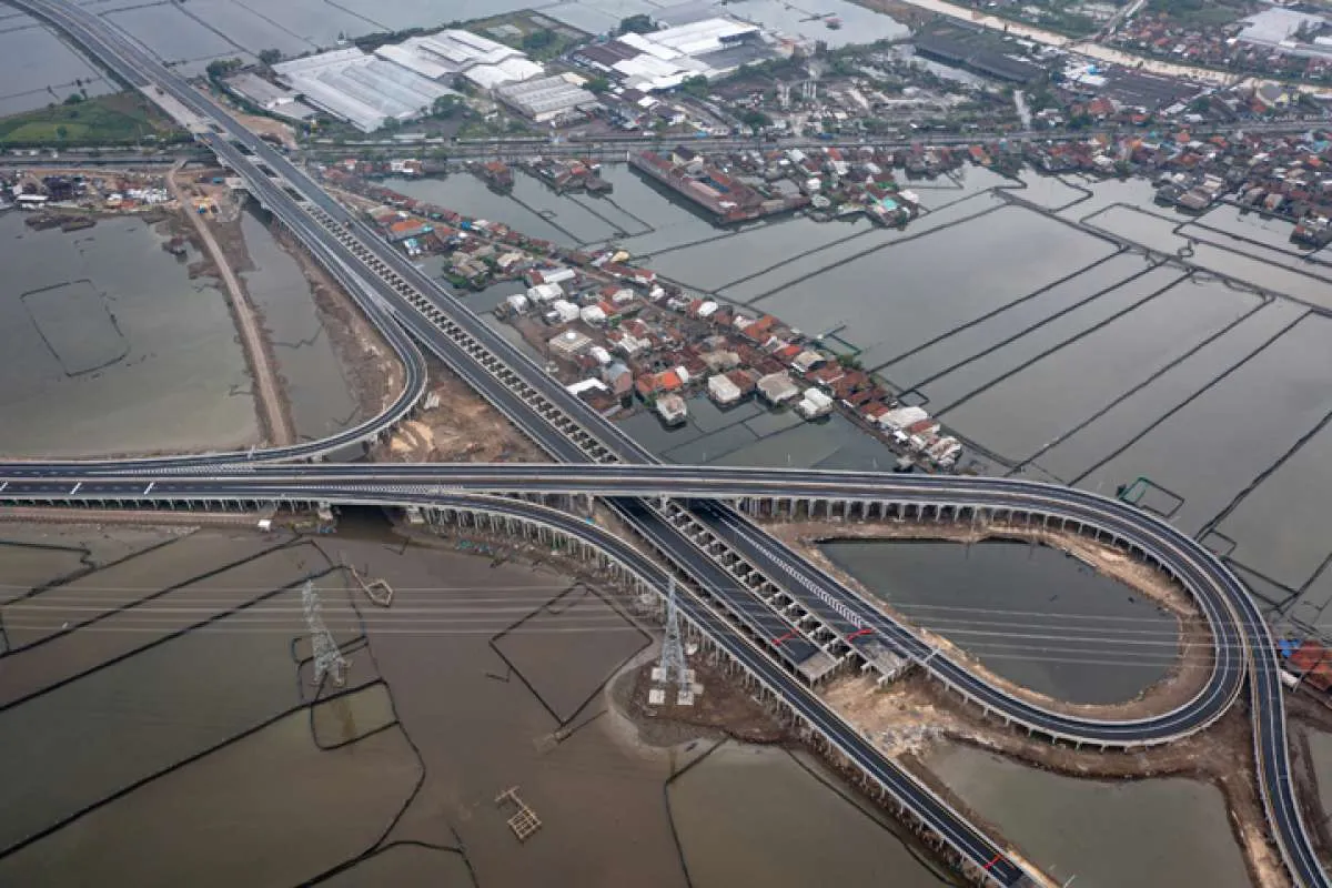 PTPP Tuntaskan Konstruksi Jalan Tol Semarang-Demak Seksi 2