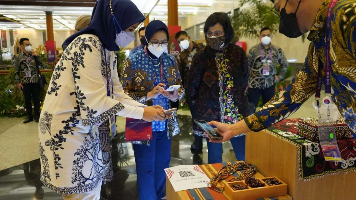 LPEI Boyong Produk UMKM Lilin Hias Aroma Terapi Tembus Pasar Singapura 