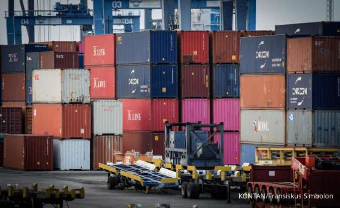 Indonesia's July Trade Surplus Narrows More than Expected