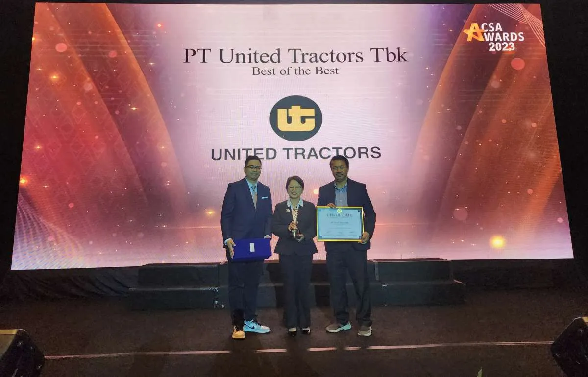 Berkat Kinerja Positif, United Tractors Raih Penghargaan CSA Award 2023