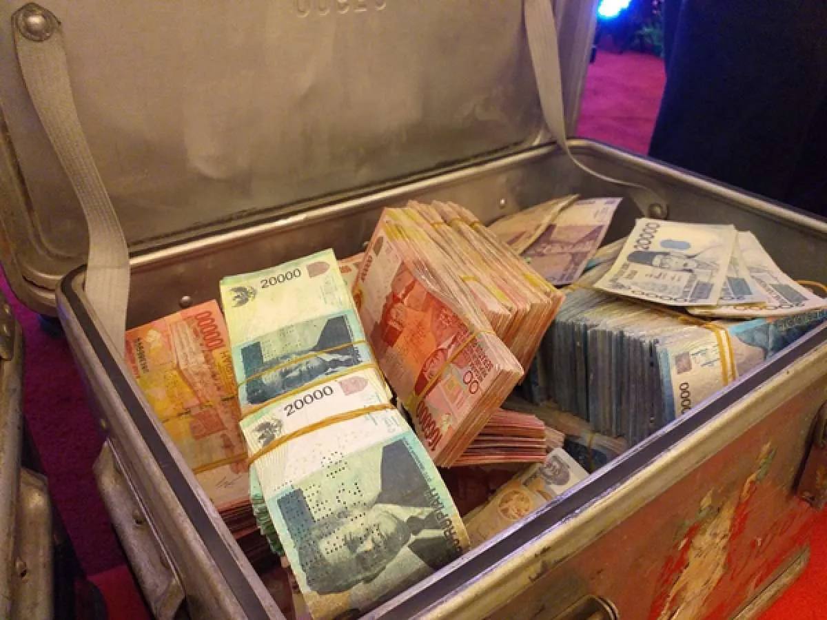 Rupiah semakin melemah, BI perkuat intervensi