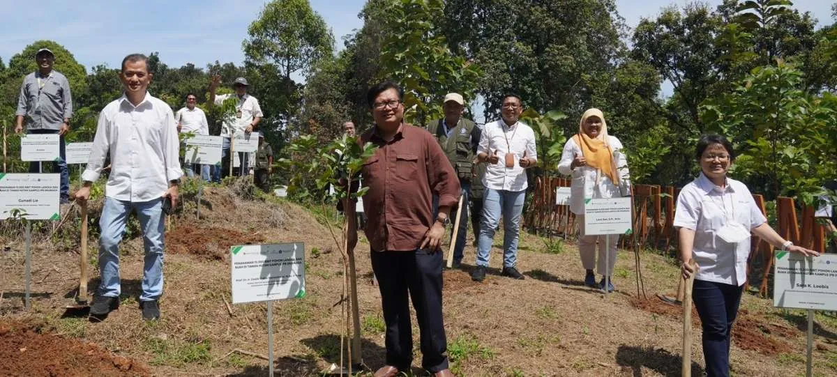 United Tractors Jalin Kerja Sama dengan IPB Turunkan Emisi Karbon