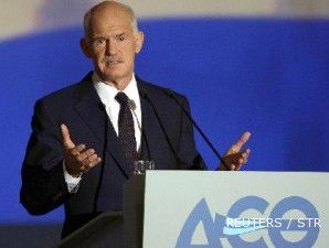 Posisi Papandreou kian terjepit