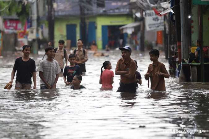 Banjir Jakarta 24 Februari 2023, 21 RT dan 11 Ruas Jalan Kebanjiran