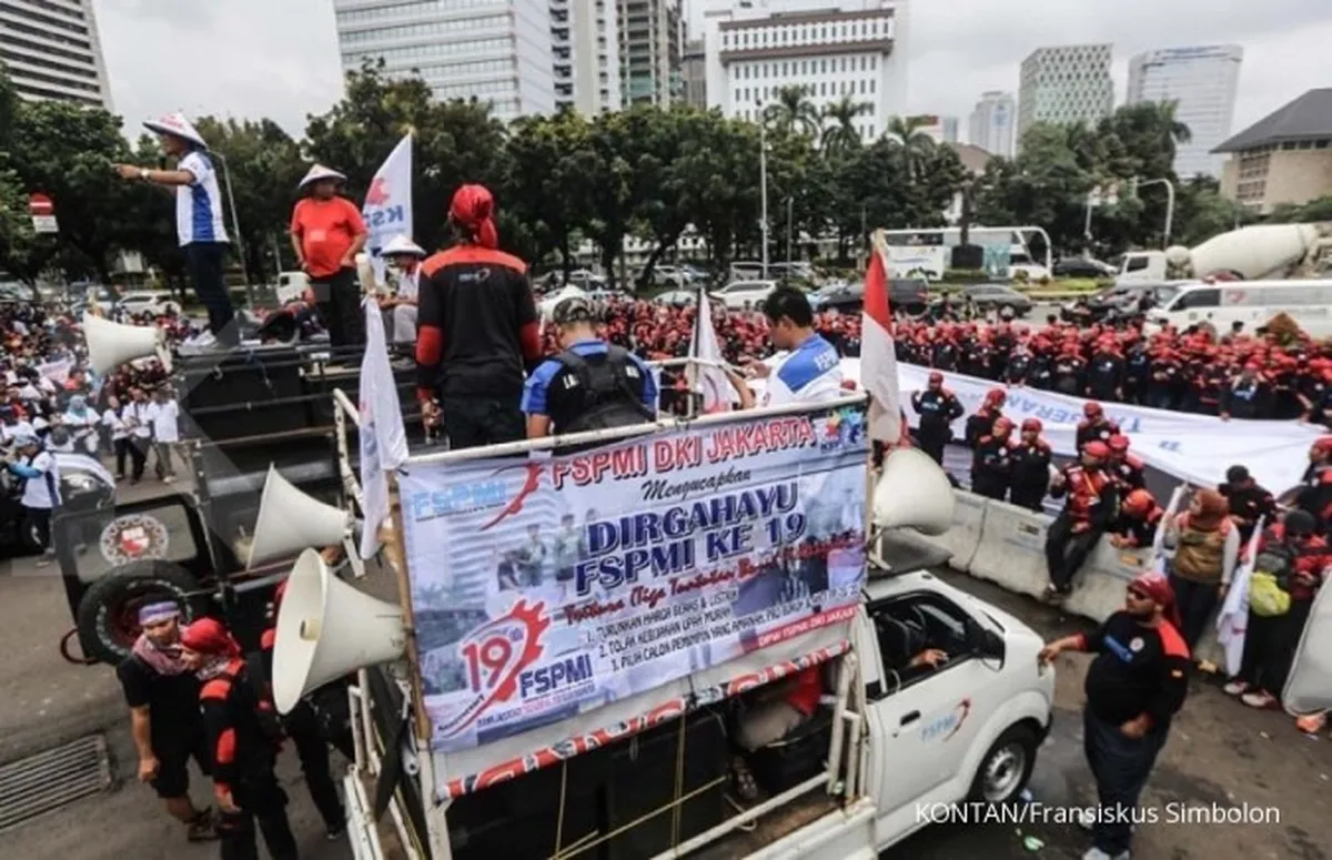 Buruh tuntut kesejahteran Tritura Plus pada May Day 2018