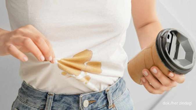 Tips Hilangkan Noda Kopi Tanpa Sisakan Bekas Residu Kuning Pada Baju