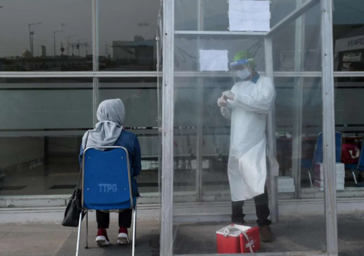 Lakukan tes antigen bila akan bepergian ke luar kota