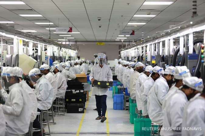 India launches US$ 6.7 billion plan to boost electronics manufacturing