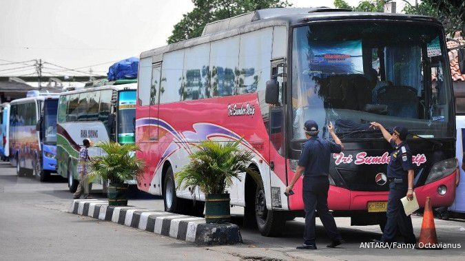 Bus pakai ban vulkanisir dilarang beroperasi