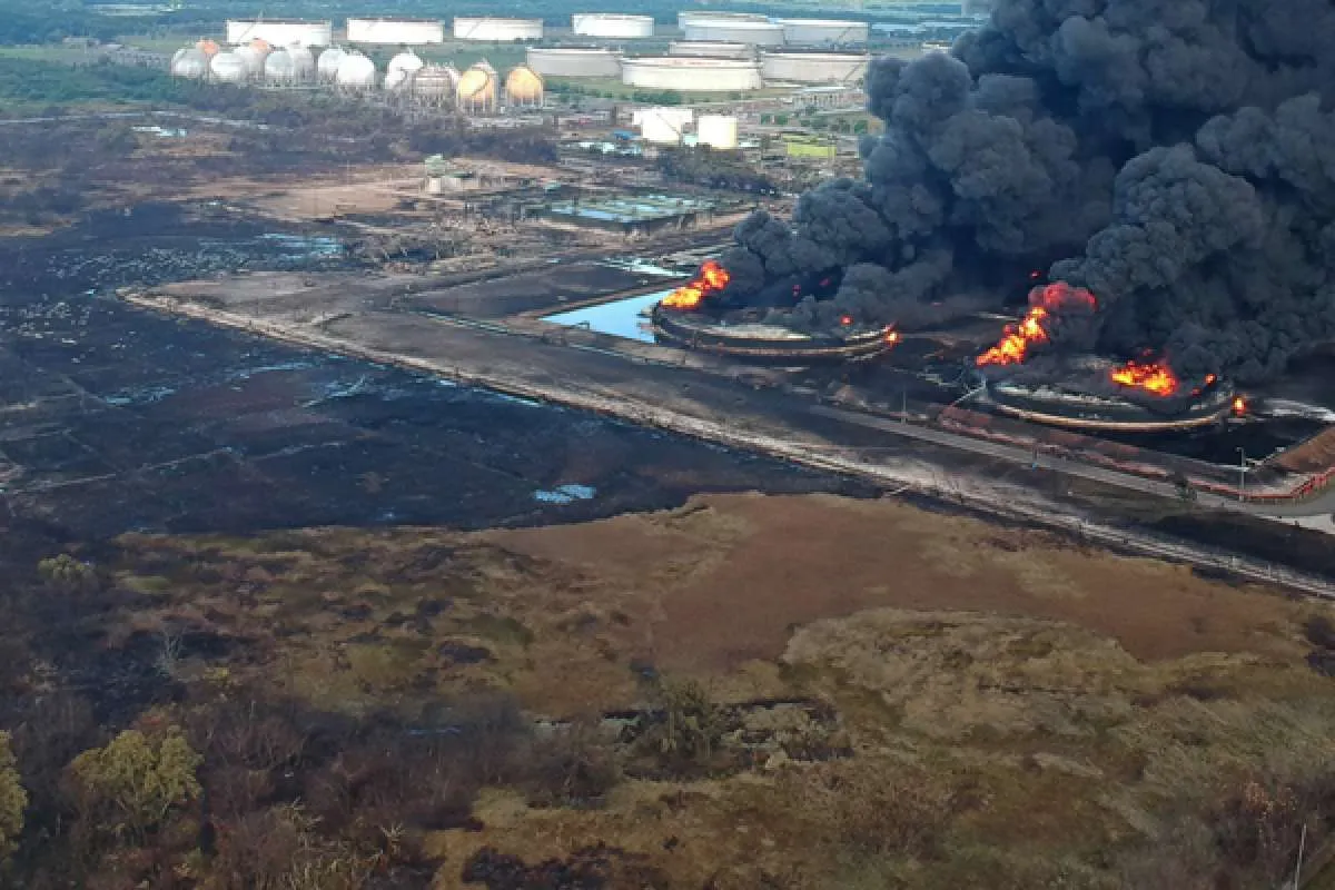 Saat kebakaran, tanki di Kilang Balongan berisi 23.000 kl gasoline
