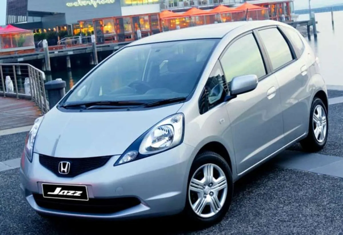 Harga mobil bekas merek Honda Jazz generasi kedua makin terjangkau, mulai Rp 115 juta