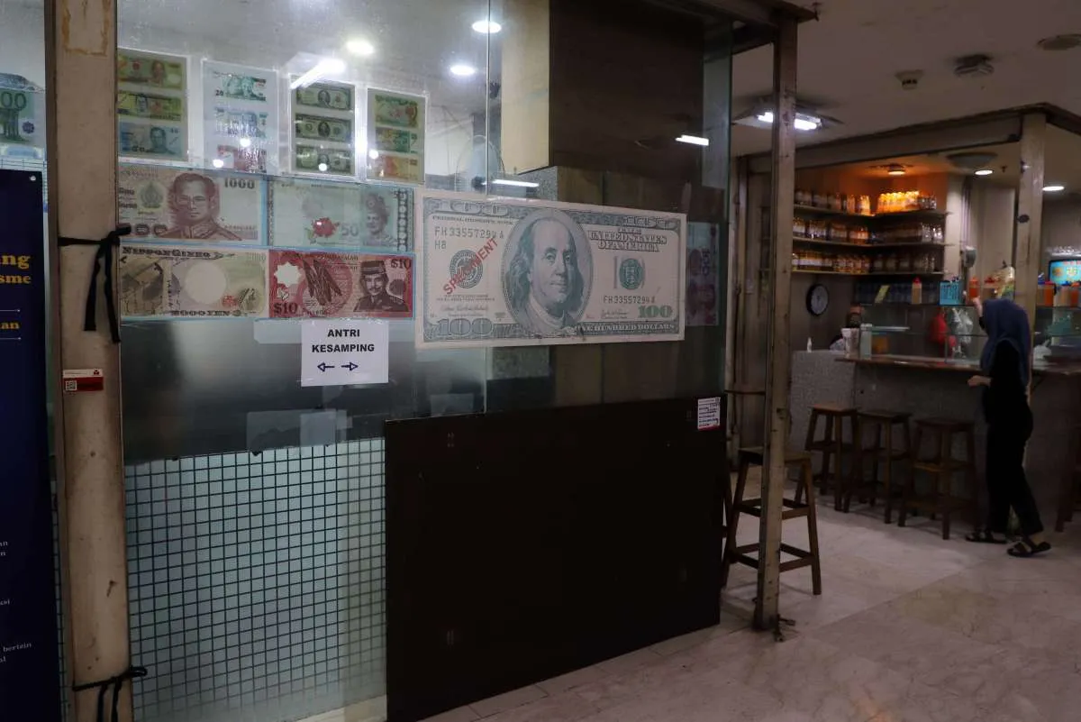 Panduan Lengkap Cara Tukar Rupiah ke Mata Uang Asing di Bank dan Money Changer