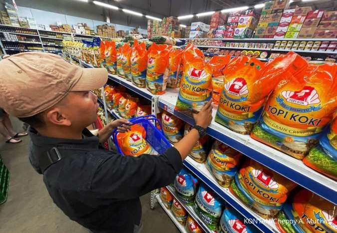 Aksi Borong Beras Premium Menambah Getir Pasokan