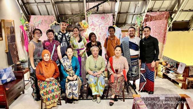 Merawat Tradisi Lewat Kebiasaan Berkain Sehari-hari