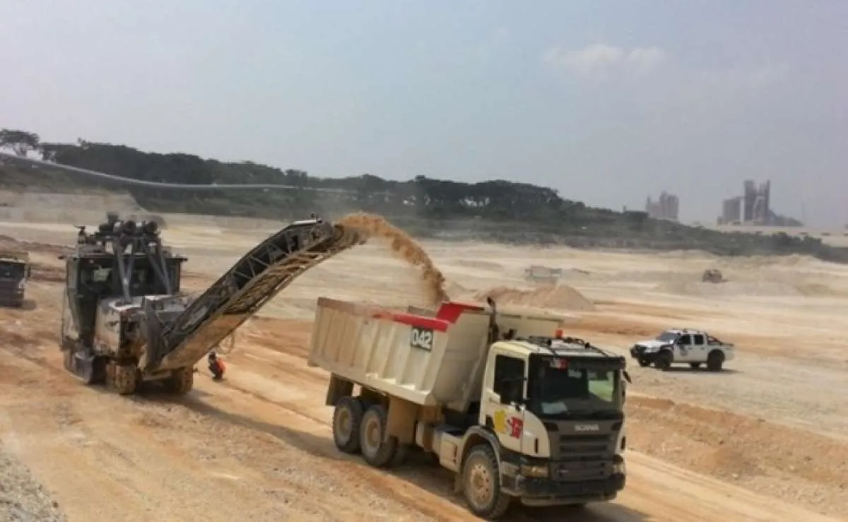 Melihat Keunggulan Teknik Surface Mining di Pabrik Semen Indonesia (SMGR) 