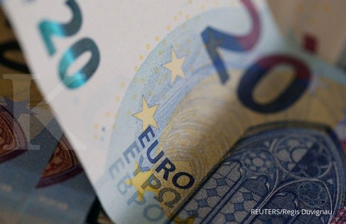 Euro menyalip poundsterling