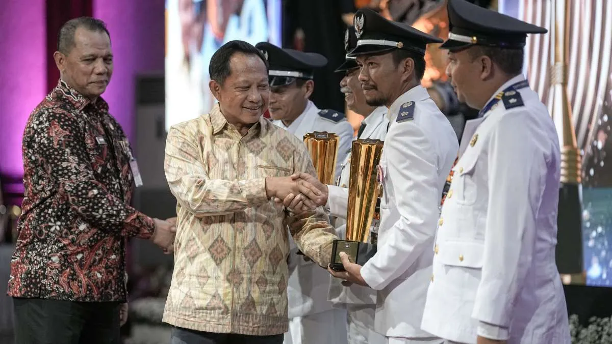 Mendagri Dorong Penguatan Desa sebagai Sentra Ekonomi Baru