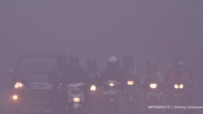 Awas, kabut asap ganggu penerbangan