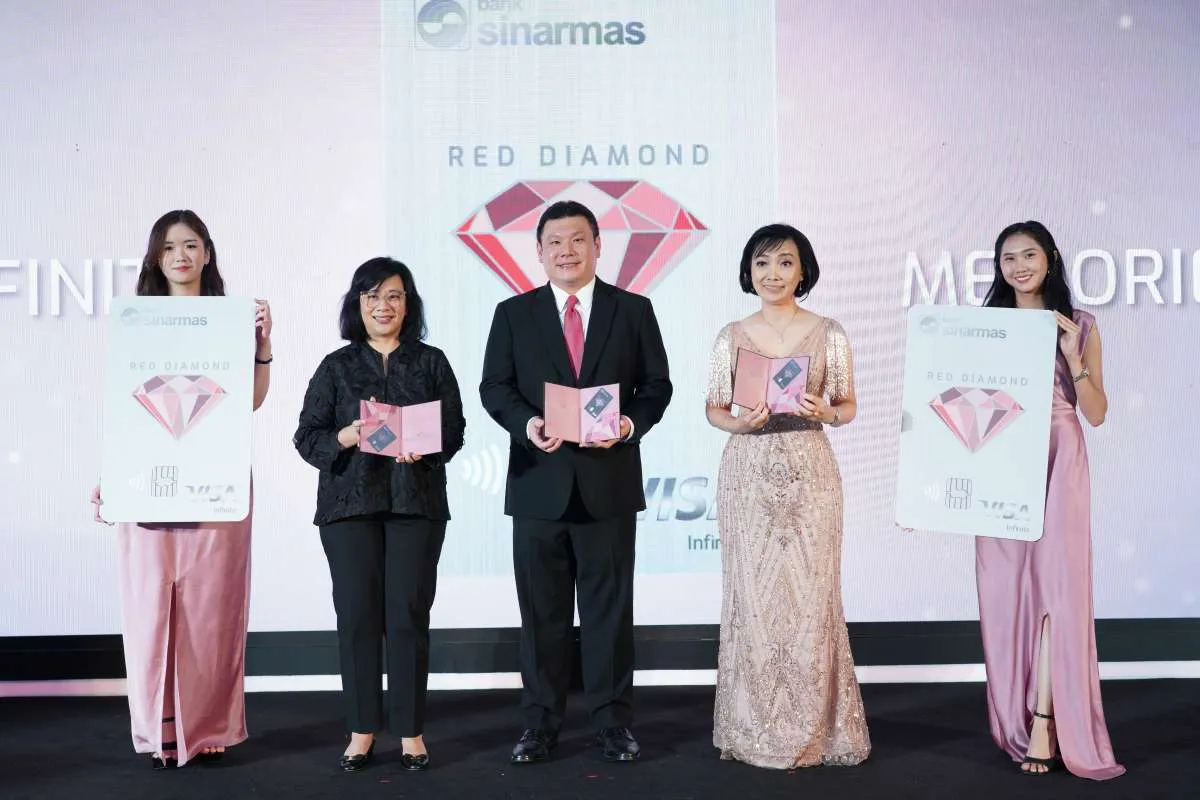  Bank Sinarmas Siap Memacu Bisnis Kartu Kredit 