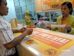 Danamon Mengincar Nasabah Online