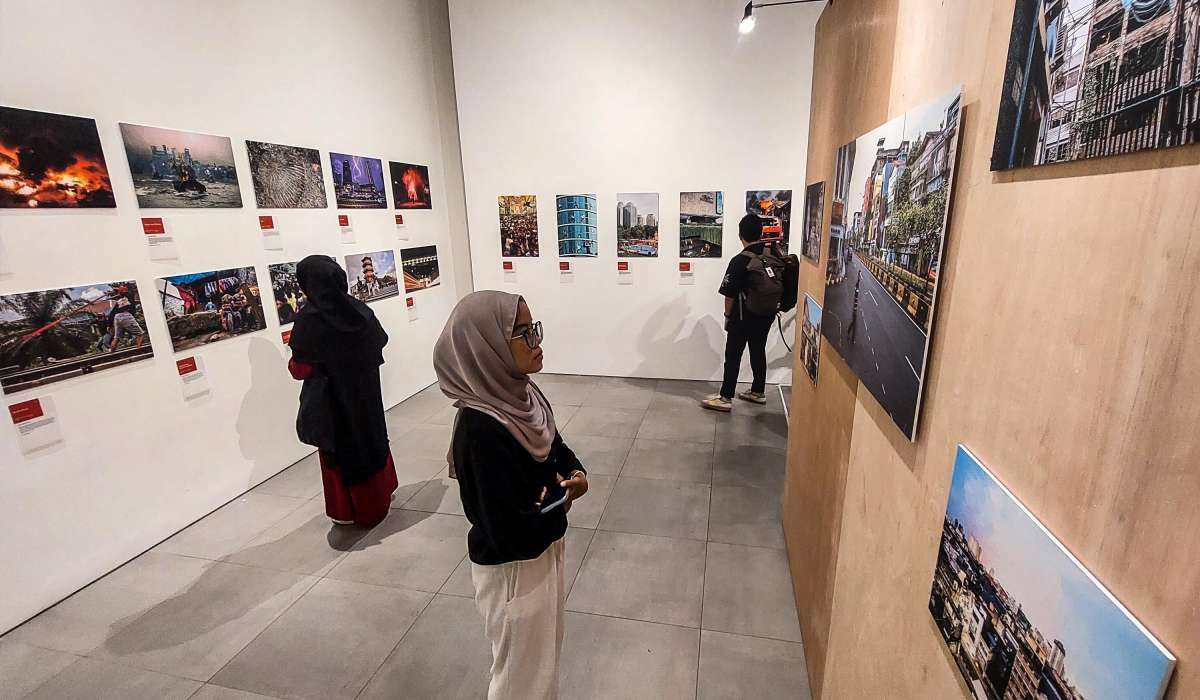 Dari Masa ke Massa dalam Pameran Foto Rekam Jakarta 2023