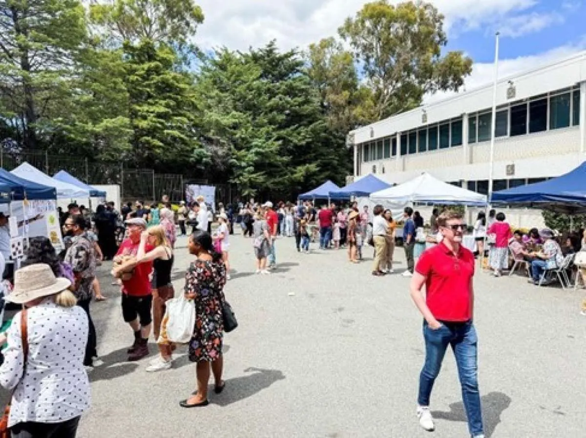 Pasar Senggol Semarakkan Pemilu 2024 di Canberra