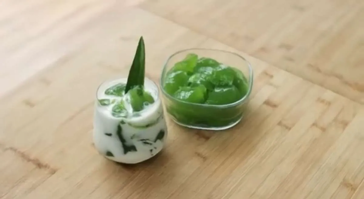 Resep Es Jeli Hijau Bayam Kenyal dan Lembut, Ide Buka Puasa yang Segar dan Sehat
