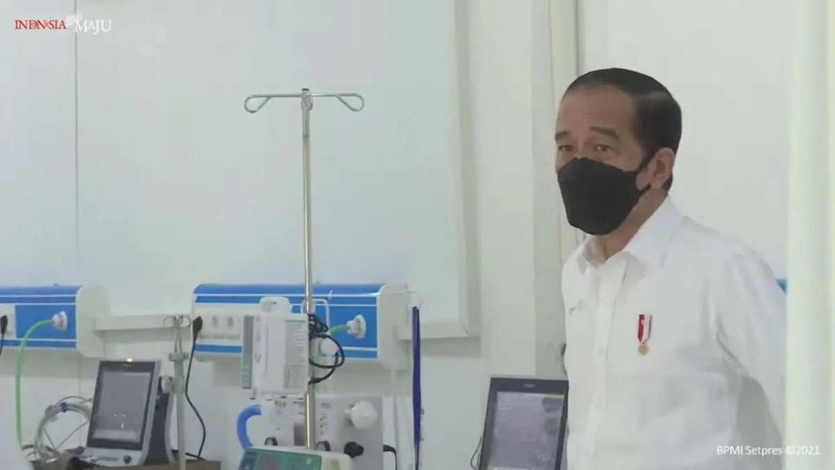 Tinjau vaksinasi di Jateng, Jokowi ingin pastikan semua berjalan lancar