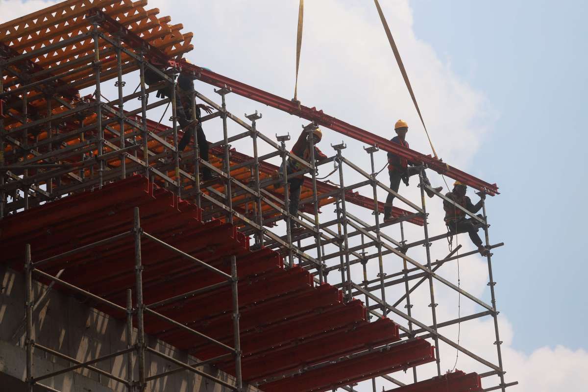Tingkat Pengangguran Terbuka Turun akibat Laju Penyerapan Tenaga Kerja yang Tinggi