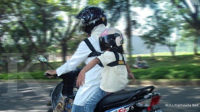 Laba empuk dari sabuk boncengan anak