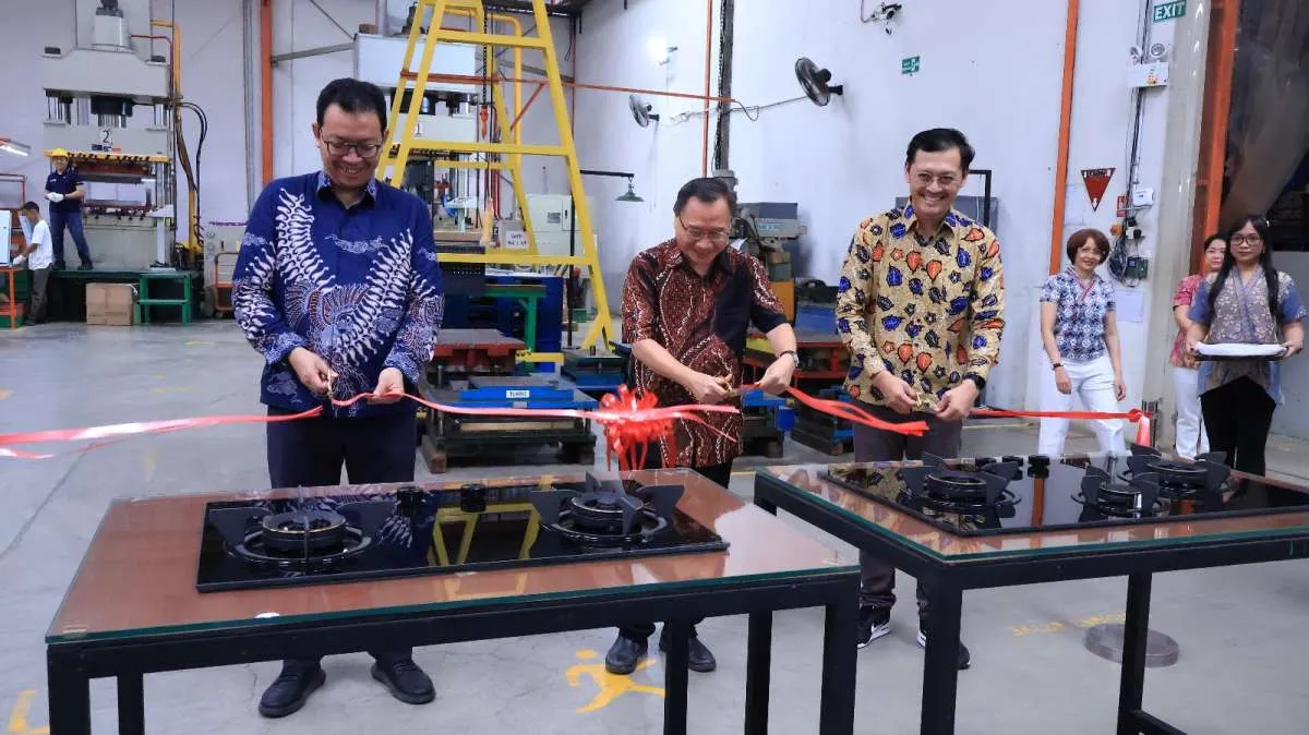 Perluas Pasar, Selaras Citra Nusantara Perkasa Produksi Perdana Kompor Electrolux