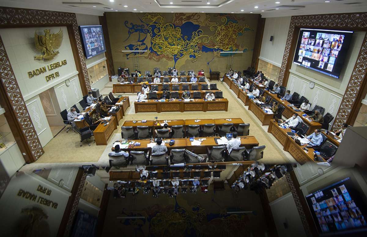 Indonesia's DPR Approves Controversial Job Creation Law